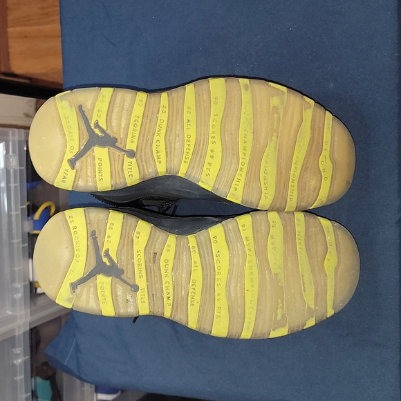 AirJordan 10 "Venom" - Picture 4 of 6